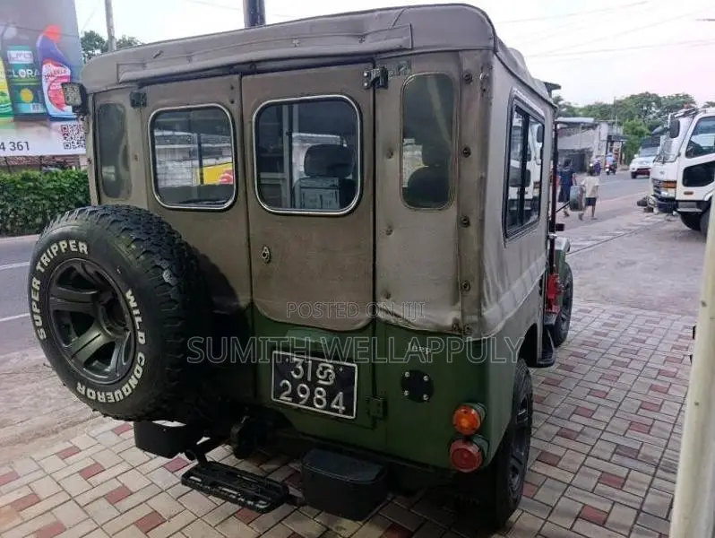 Mitsubishi 4DR5 1980 SUV (Used)
