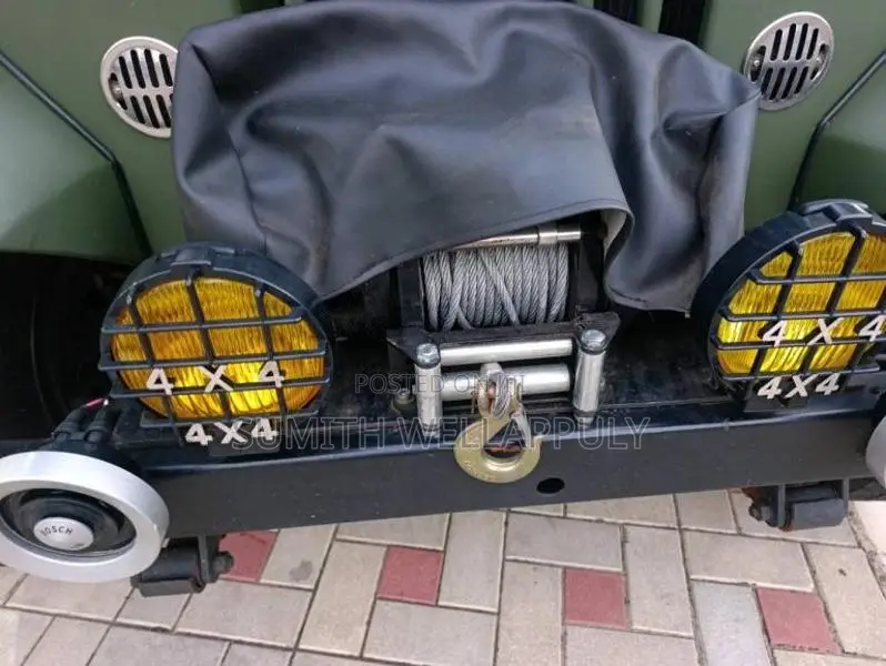 Mitsubishi 4DR5 1980 SUV (Used)