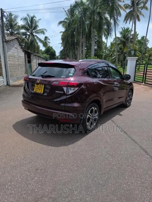 Honda Vezel 2015 SUV (Used)
