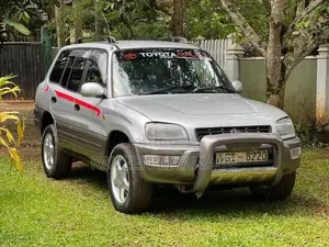 Toyota RAV4 1998 SUV (Used)