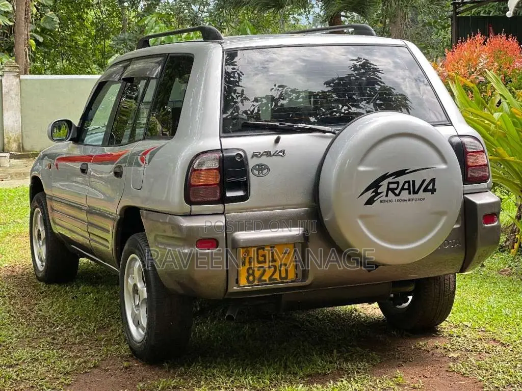 Toyota RAV4 1998 SUV (Used)