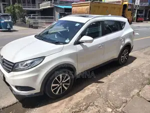 DFSK Glory 2021 SUV (Used)
