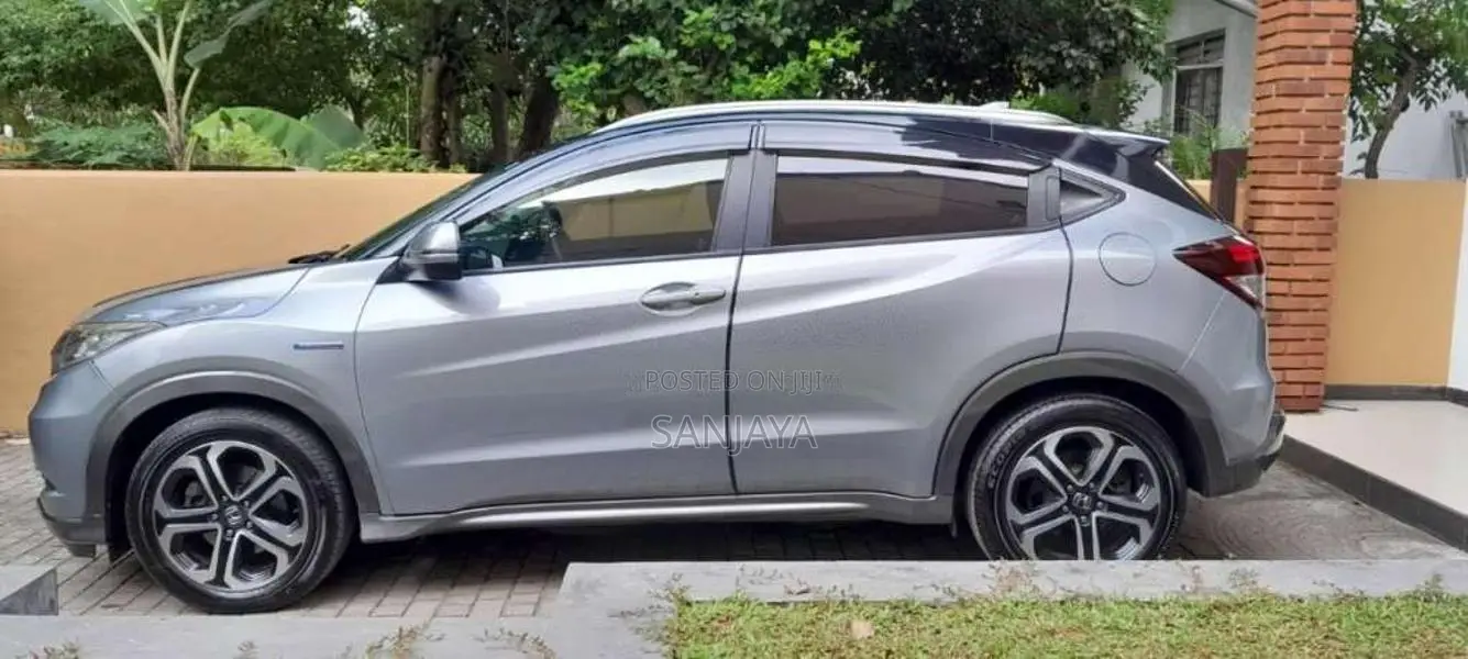 Honda Vezel 2015 SUV (Used)