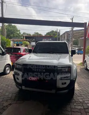 Toyota Land Cruiser 2024 SUV (Used)