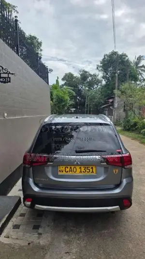 Mitsubishi Outlander 2015 SUV (Used)
