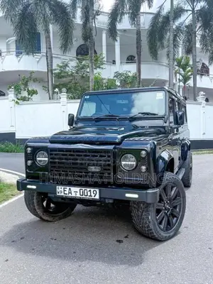 Land-Rover Defender 2015 SUV (Used)