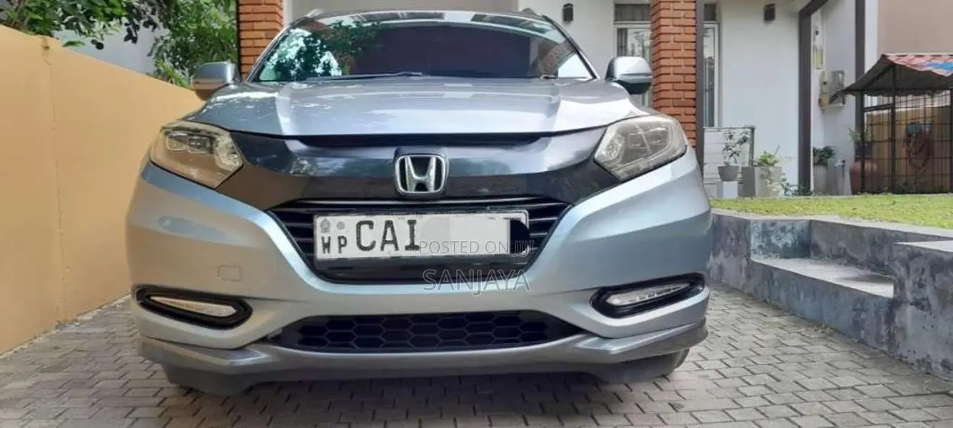 Honda Vezel 2015 SUV (Used)