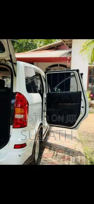 DFSK Glory 330 2021 SUV (Used)