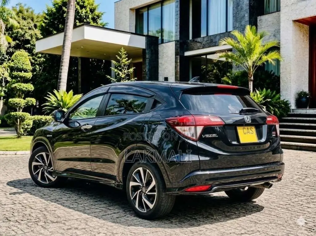 Honda Vezel RS Sensing 2017 SUV (Used)