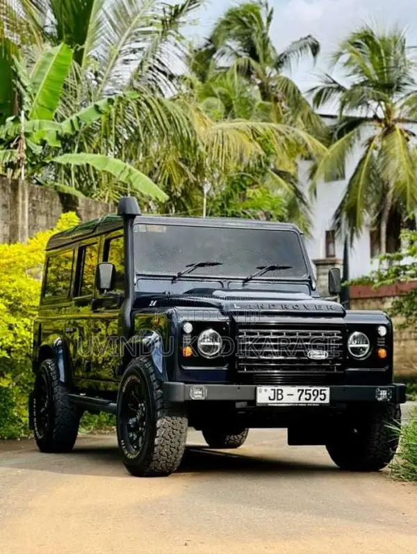 Land-Rover Defender 2001 SUV (Used)