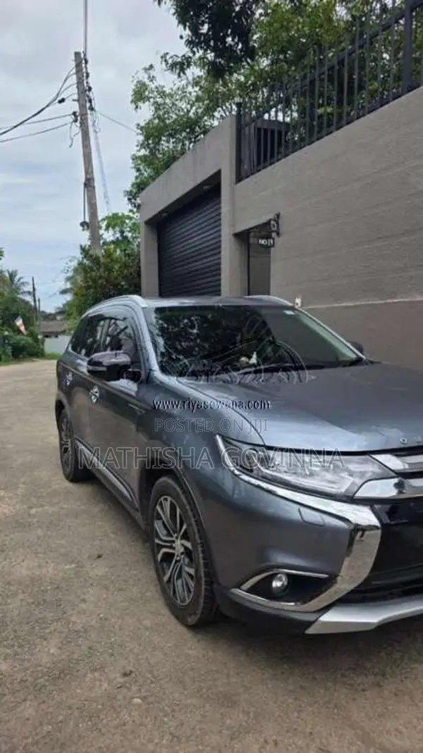 Mitsubishi Outlander 2015 SUV (Used)