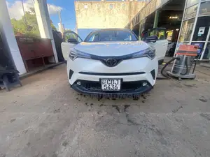 Toyota CHR 2019 SUV (Used)