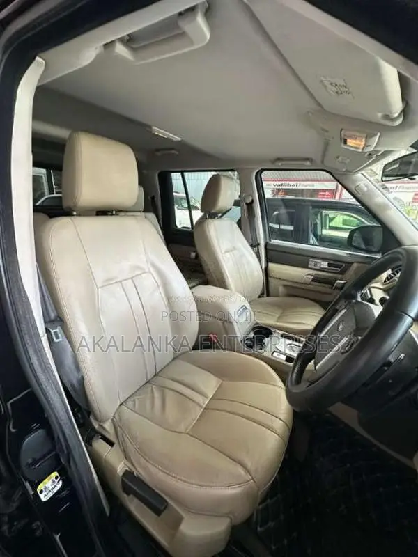 Land-Rover Discovery 4 HSE 2014 SUV (Used)