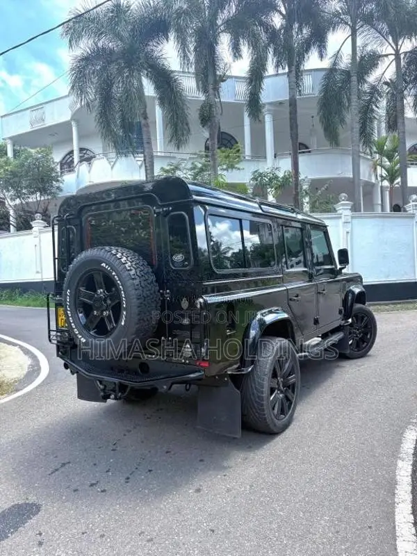 Land-Rover Defender 2015 SUV (Used)