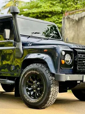 Land-Rover Defender 2001 SUV (Used)