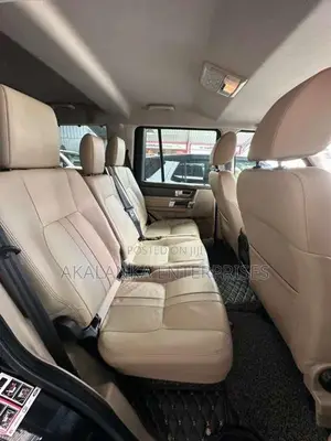 Land-Rover Discovery 4 HSE 2014 SUV (Used)