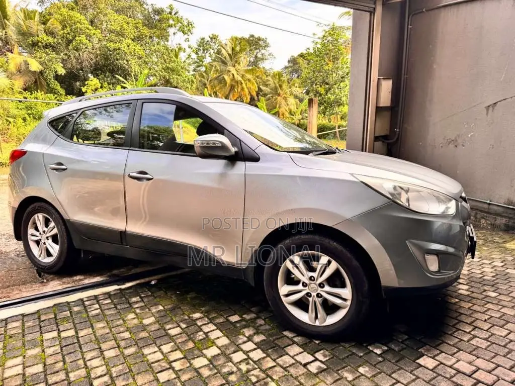 Hyundai Tucson 2011 SUV (Used)