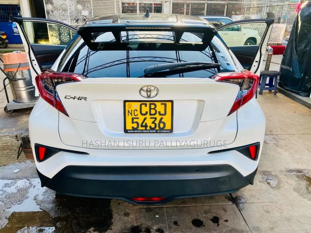 Toyota CHR 2019 SUV (Used)