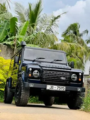 Land-Rover Defender 2001 SUV (Used)