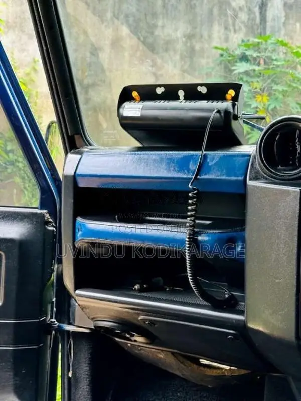Land-Rover Defender 2001 SUV (Used)