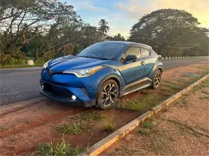 Toyota CHR 2017 SUV (Used)