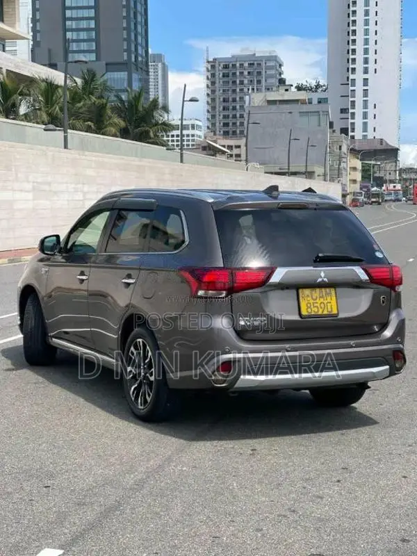 Mitsubishi Outlander 2015 SUV (Used)