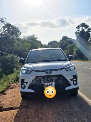 Toyota Raize 2024 SUV (Used)
