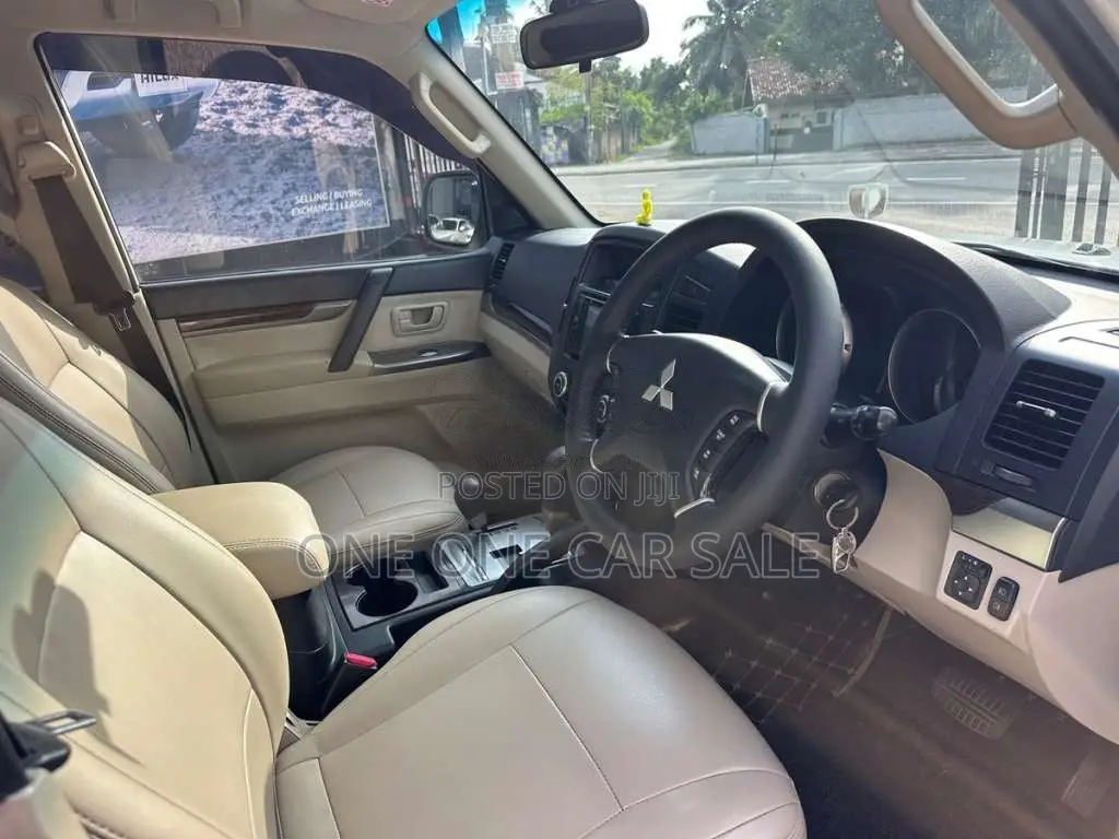 Mitsubishi Montero CAA 2013 SUV (Used)