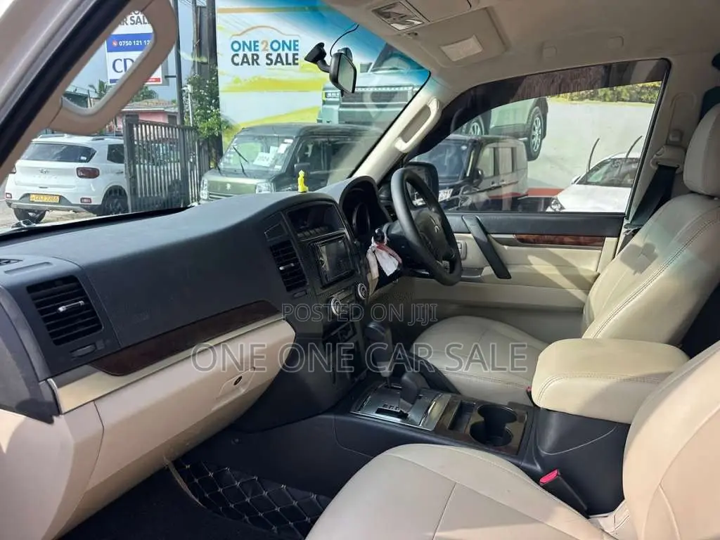 Mitsubishi Montero CAA 2013 SUV (Used)