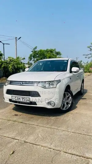 Mitsubishi Outlander 2013 SUV (Used)