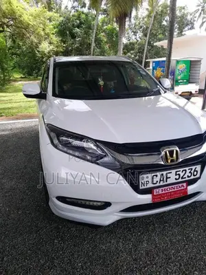 Honda Vezel 2015 SUV (Used)