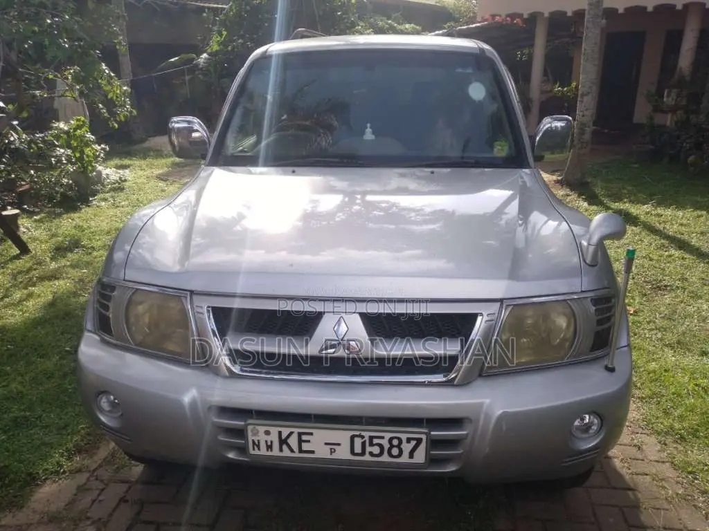 Mitsubishi Montero 2003 SUV (Used)