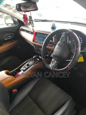 Honda Vezel 2015 SUV (Used)