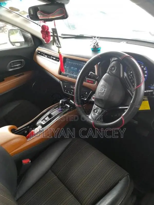 Honda Vezel 2015 SUV (Used)