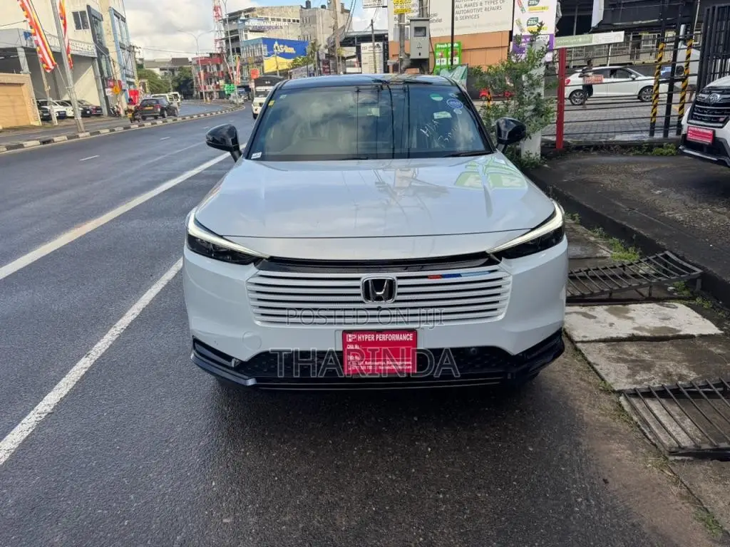 Honda Vezel Z Play 2025 SUV Brand New