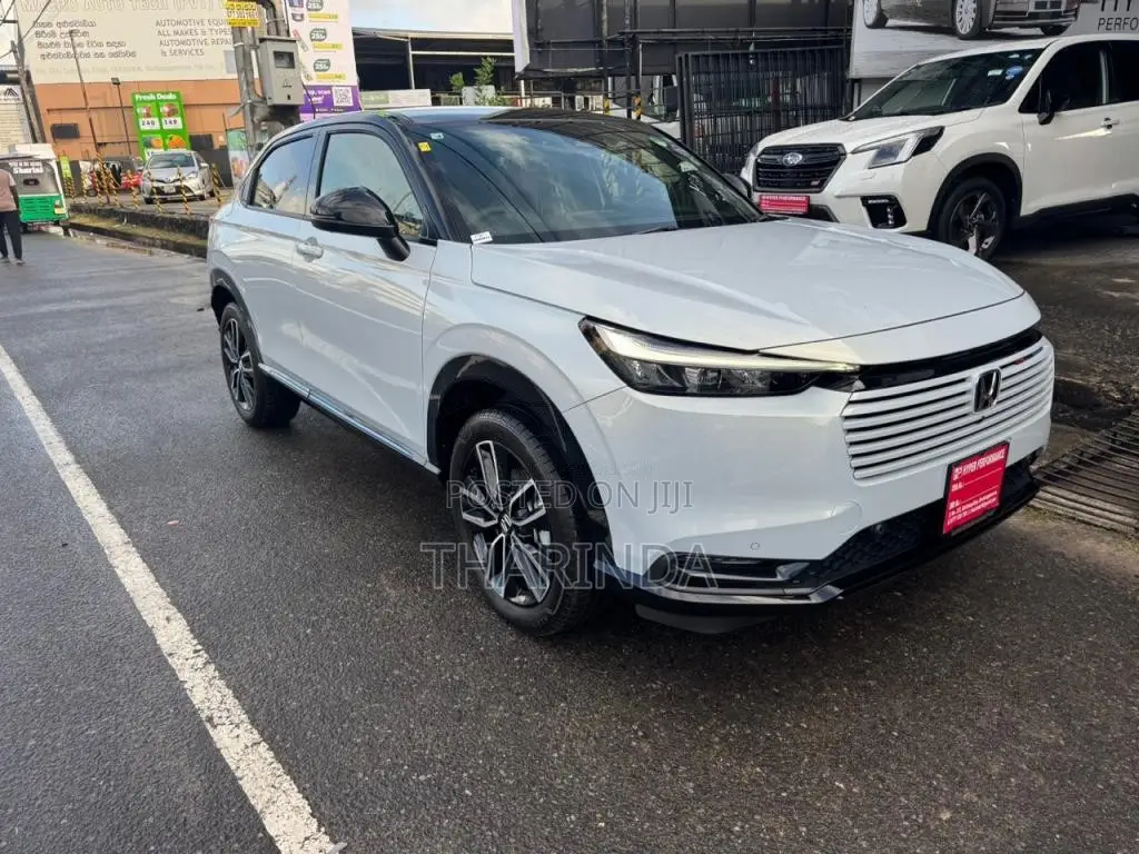 Honda Vezel Z Play 2025 SUV Brand New