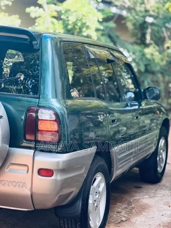 Toyota RAV4 1998 SUV (Used)