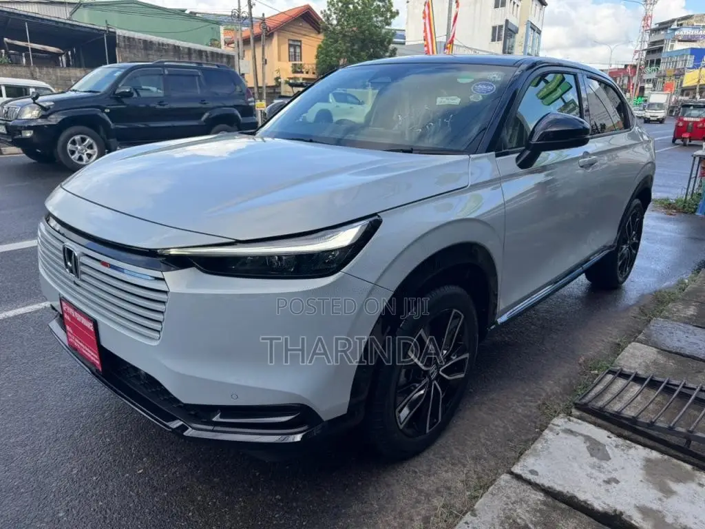 Honda Vezel Z Play 2025 SUV Brand New