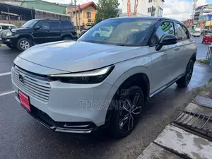 Honda Vezel Z Play 2025 SUV Brand New