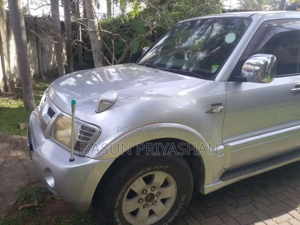 Mitsubishi Montero 2003 SUV (Used)