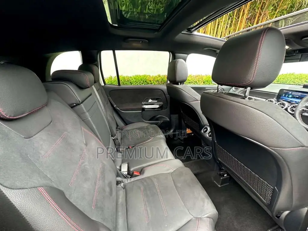 Mercedes-Benz GLB 180 AMG Premium Plus 2025 SUV Unregistered (Recondit