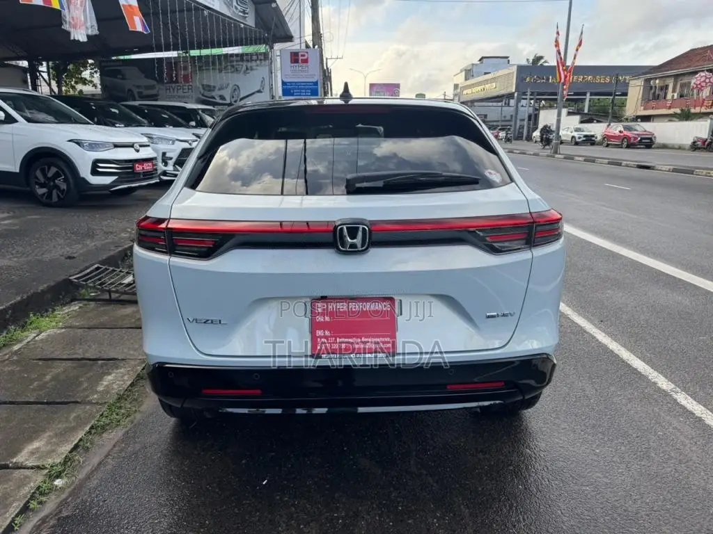Honda Vezel Z Play 2025 SUV Brand New