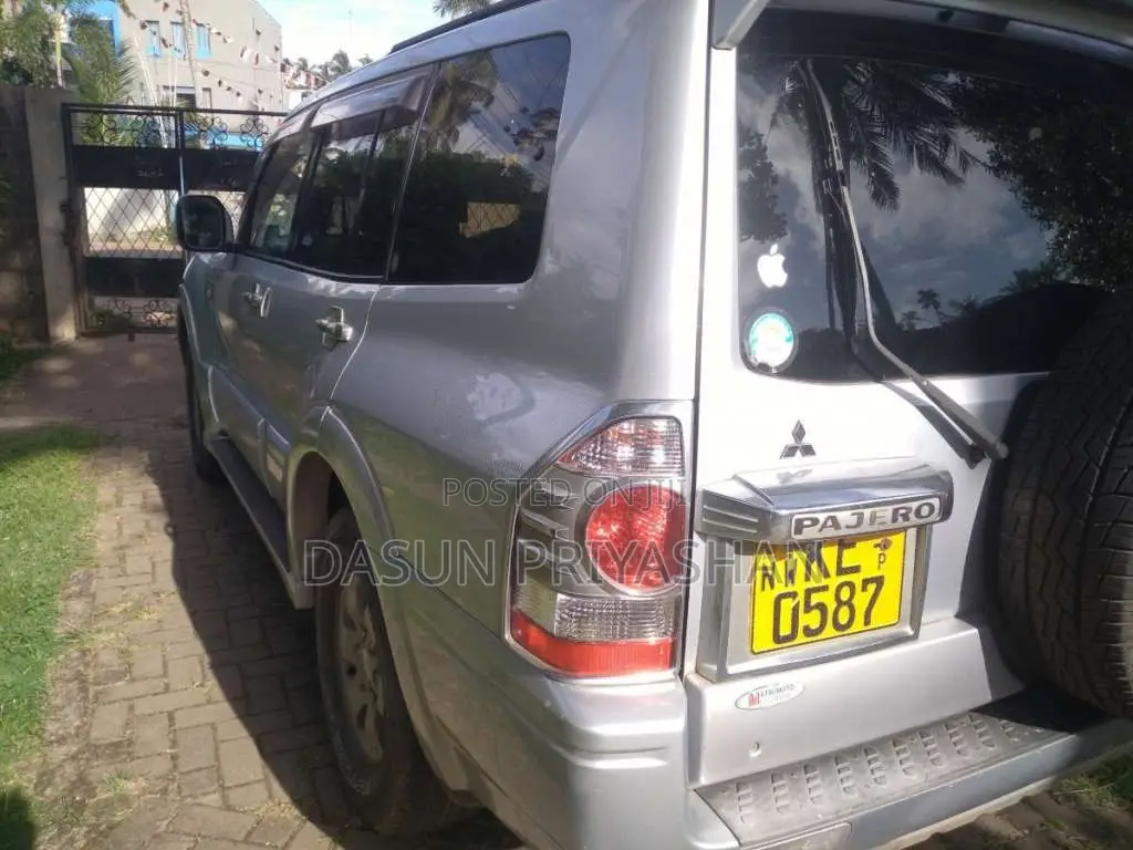 Mitsubishi Montero 2003 SUV (Used)
