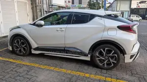Toyota CHR NGX 10 2018 SUV (Used)