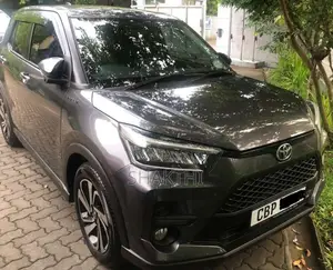 Toyota Raize 2025 SUV (Used)