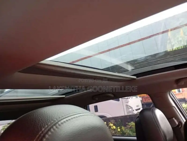 Kia Sorrento 2011 SUV (Used)