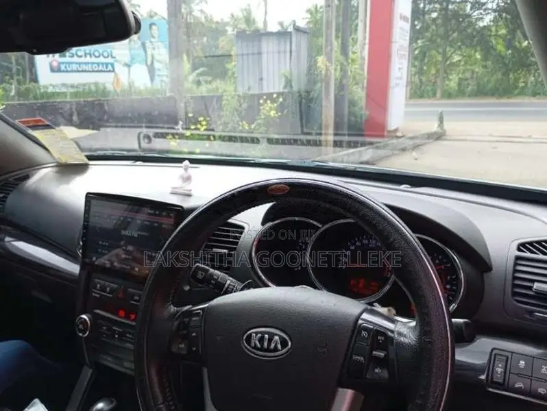 Kia Sorrento 2011 SUV (Used)