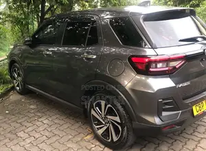 Toyota Raize 2025 SUV (Used)