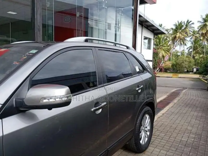 Kia Sorrento 2011 SUV (Used)