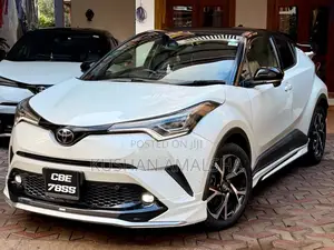 Toyota CHR 2018 SUV (Used)
